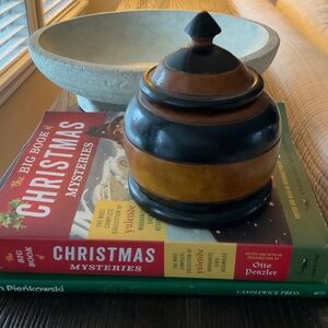 Vintage Handcrafted Mixed Wood Patchwork Decorative Lidded Box